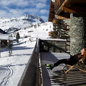 https://chalet-chardons-amelie.hotels-rhonealpes.com