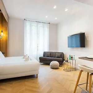 https://cosy-luxury-kleber-trocadero-arc-de-triomphe.fr-paris.fr